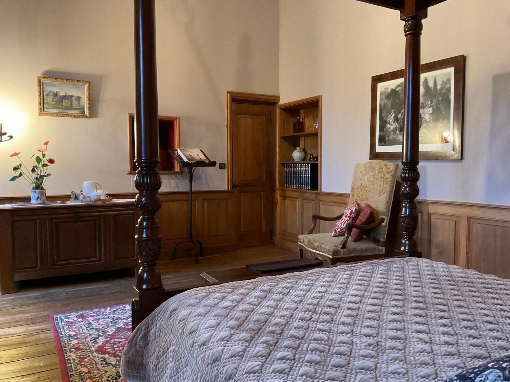 Bed and Breakfast Le Logis D'Equilly Екстер'єр фото