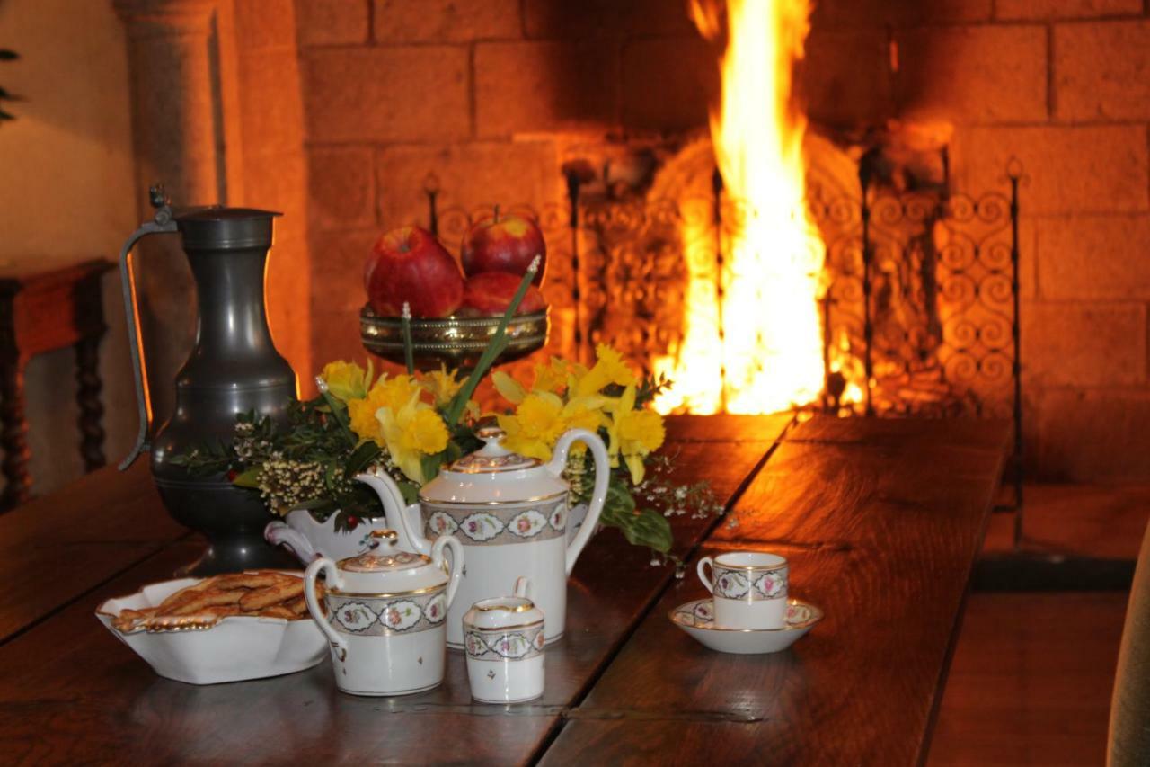 Bed and Breakfast Le Logis D'Equilly Екстер'єр фото